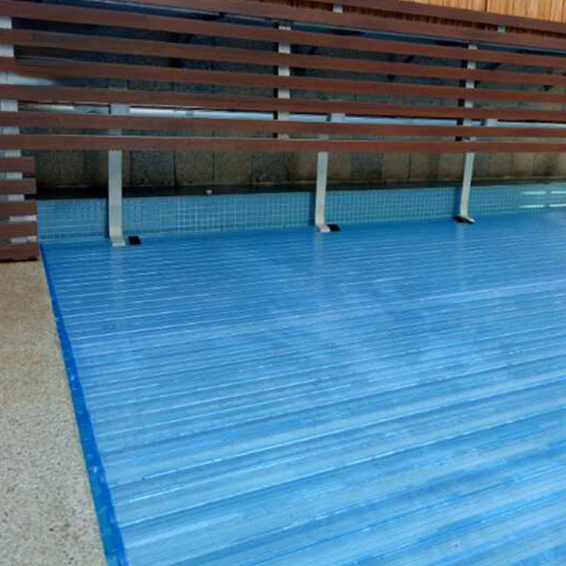 Acessórios para piscina Cobertura retrátil automática de policarbonato personalizada de acordo com a piscina