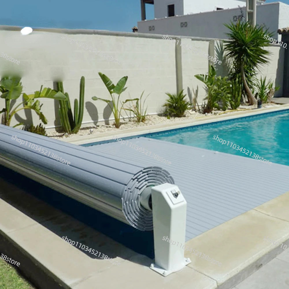 Acessórios para piscina Cobertura retrátil automática de policarbonato personalizada de acordo com a piscina