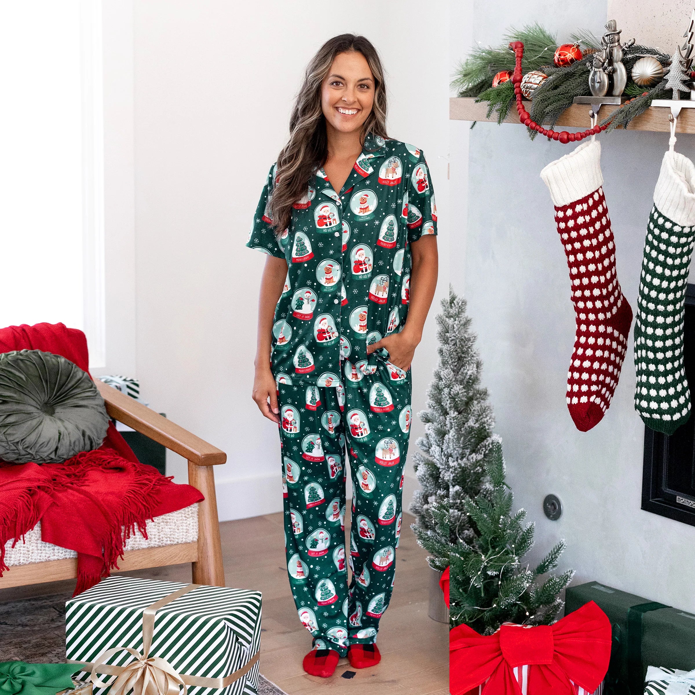 Conjunto de pijamas familiares combinando de Natal PatPat Papai Noel com estampa temática de Natal PJS
