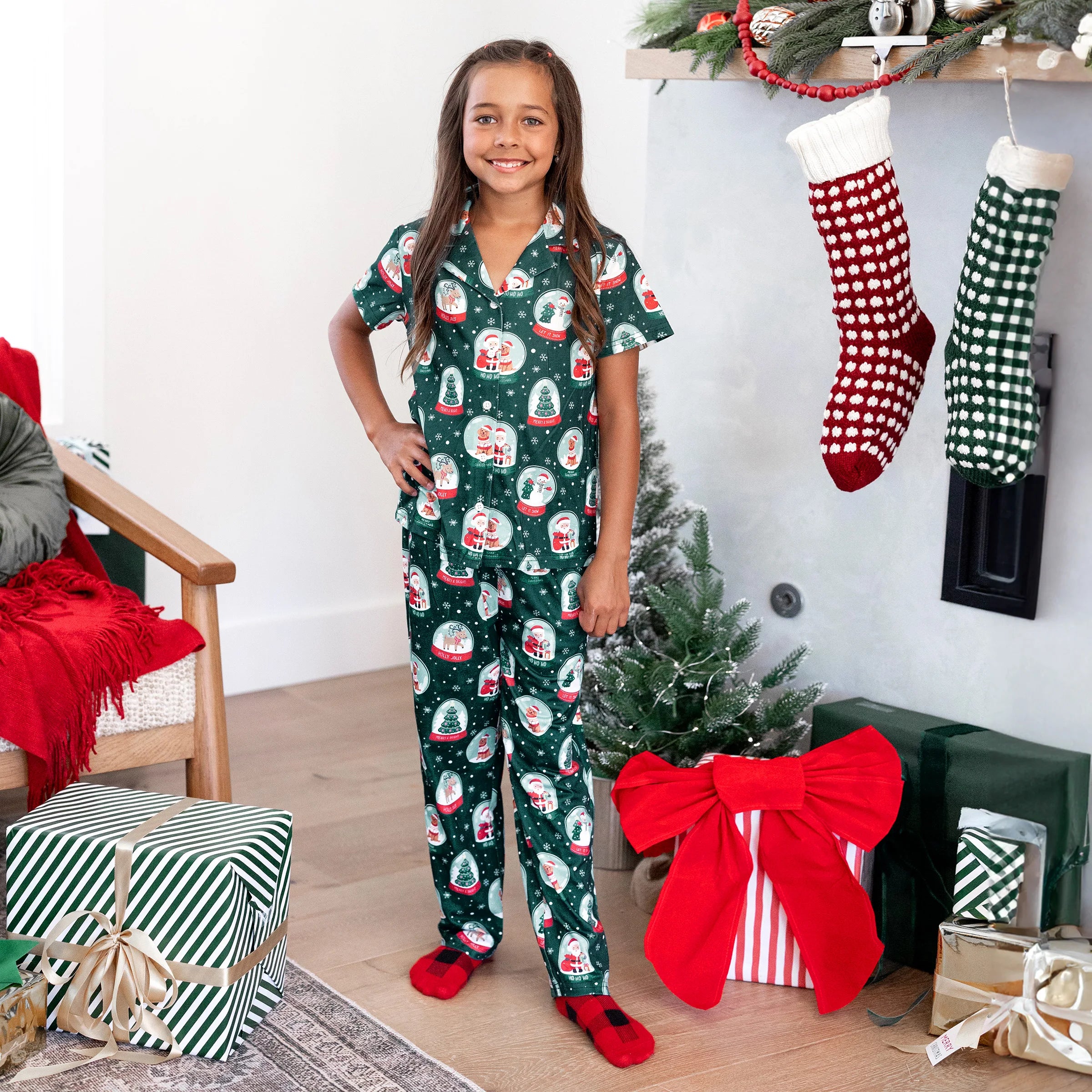 Conjunto de pijamas familiares combinando de Natal PatPat Papai Noel com estampa temática de Natal PJS
