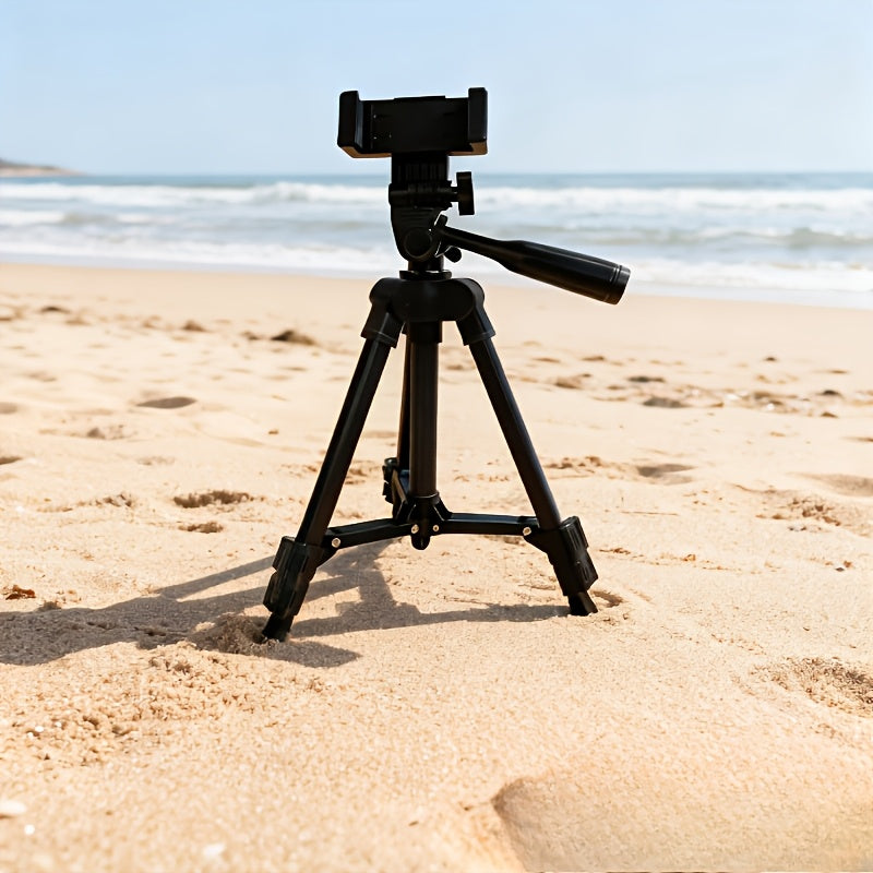 A Lightweight Tripod for Mirrorless Cameras And Smartphones That Can Be Used for Various Activities