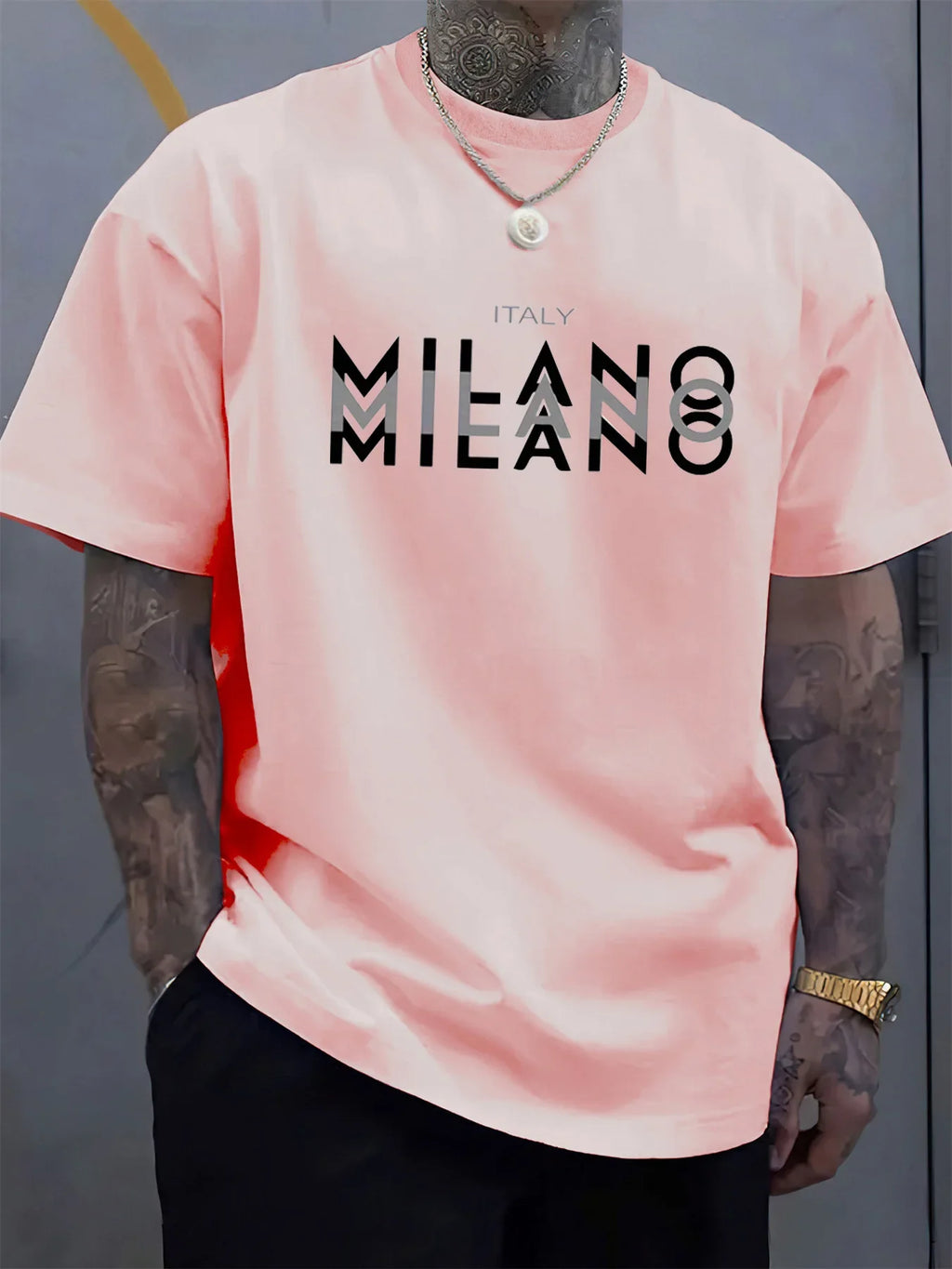 Verão masculino confortável em torno do pescoço de manga curta casual camiseta italiano milão padrão de impressão