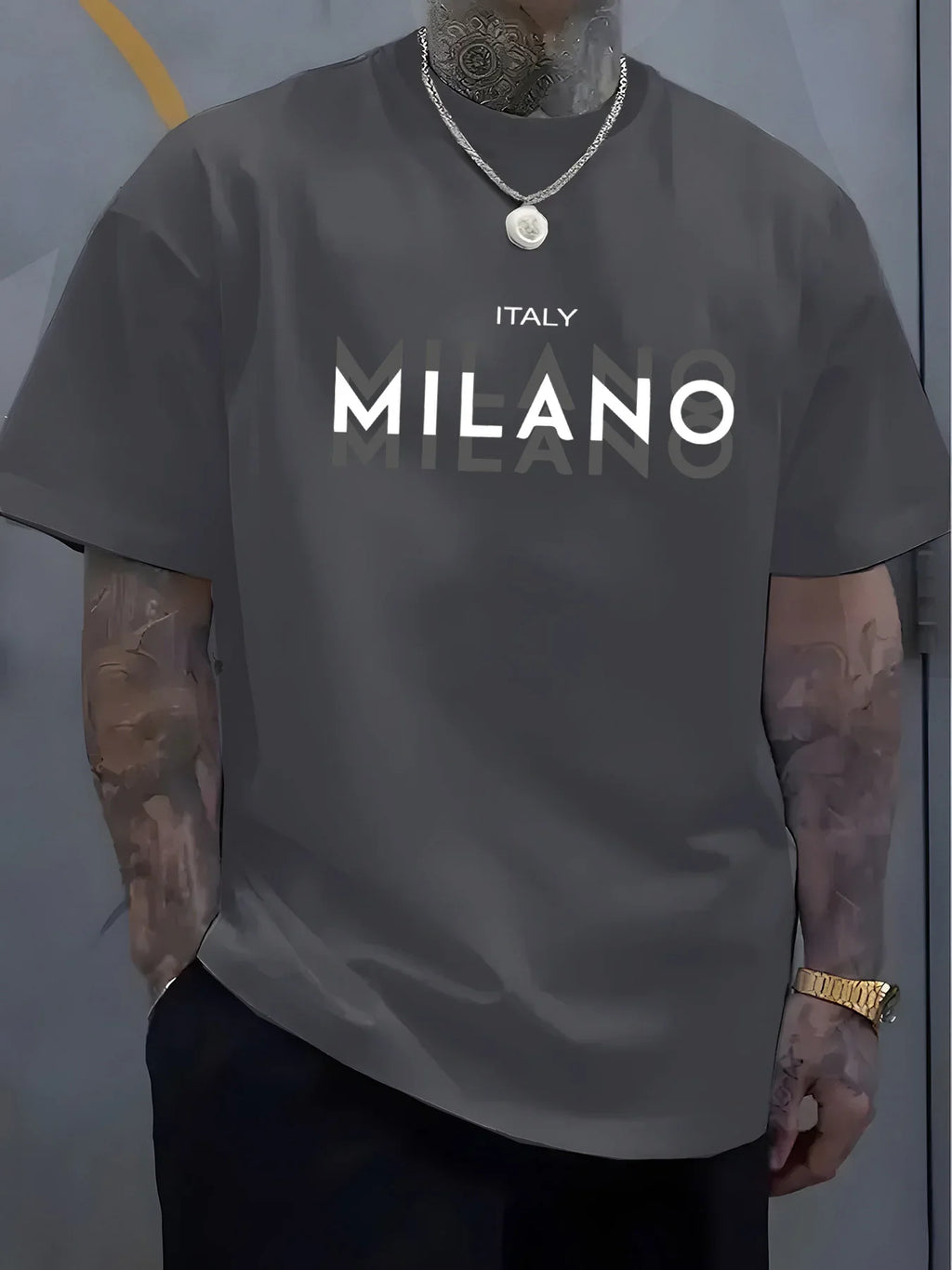 Verão masculino confortável em torno do pescoço de manga curta casual camiseta italiano milão padrão de impressão