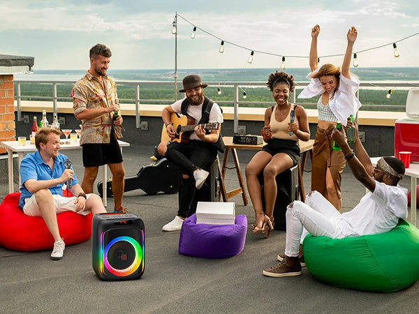 Máquina de karaokê FanFun com 2 microfones, alto-falante Bluetooth portátil com luz RGB, sistema de karaokê para festa em casa de karaokê