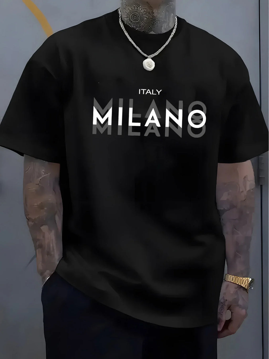 Verão masculino confortável em torno do pescoço de manga curta casual camiseta italiano milão padrão de impressão