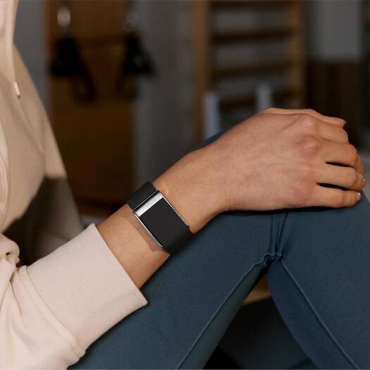 Whoop 5.0 Life, 12-Month Membership 5.0, Health & Fitness Tracker, Blood Pressure Insights, Activity Tracking, Medical-Grade ECG, 14+ Days Battery Life, Life Onyx